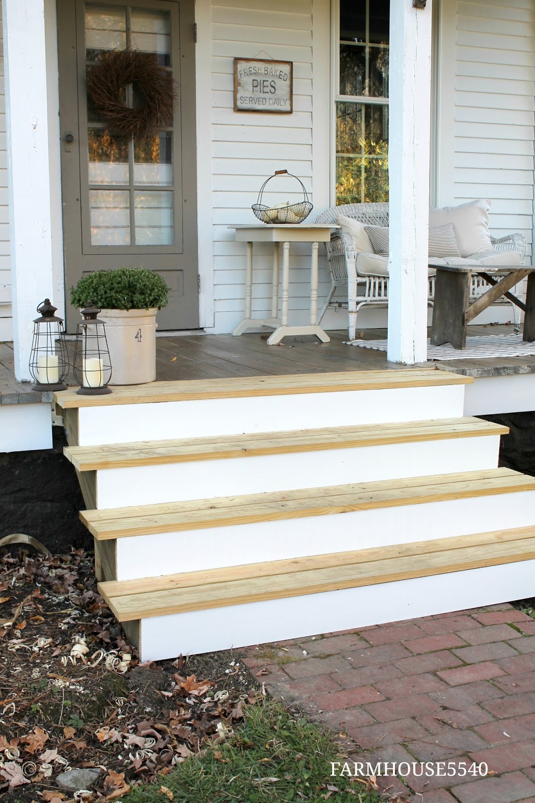 FARMHOUSE 5540 Our Farmhouse Front Porch