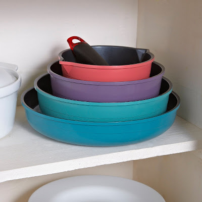 nesting pan set, in blue, green, purple and red