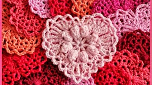 Aplique con forma de corazón al crochet / esquemas