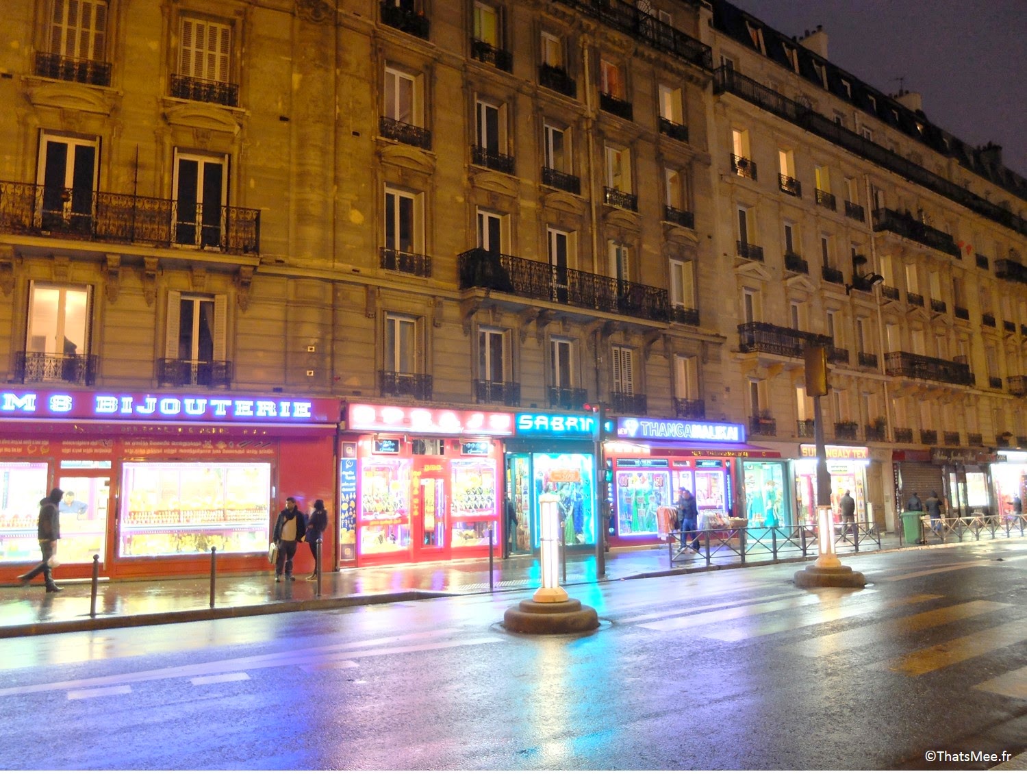 quartier indien néons shop Gare du Nord Paris by night ThatsMee.fr