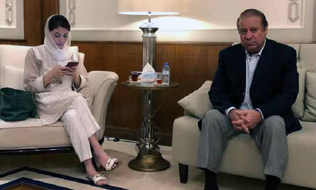 Nawaz Sharif was arrested at the Pakistan airport পাকিস্তান বিমানবন্দরেই গ্রেফতার হলো নওয়াজ শরিফ