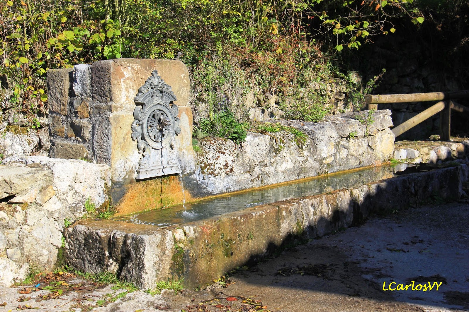 Escarbando por los Rincones de Asturias: El texu de Bermiego