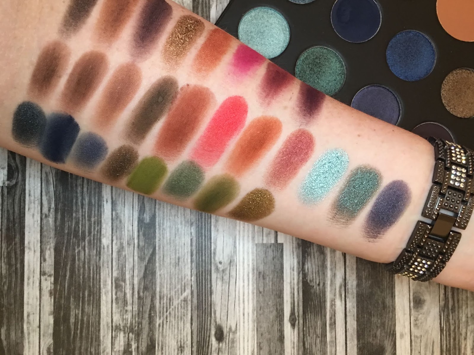 Review and Swatches Morphe Dare to Create 39A Palette