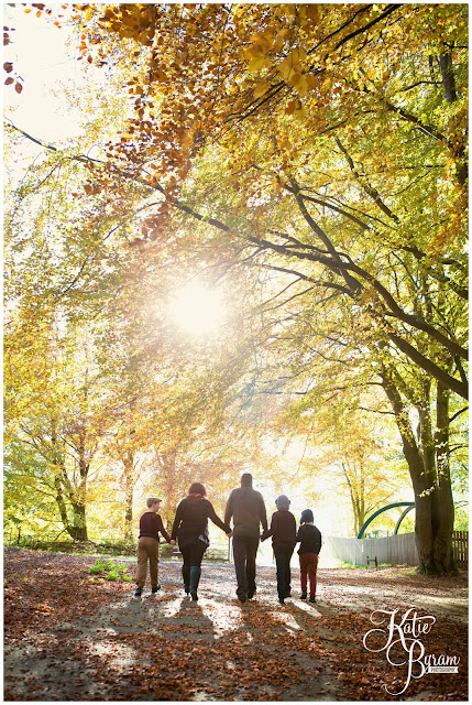 hardwick park, hardwick park family photoshoot, family photos north east, north east family photographer, autumn family photoshoot, autumn family photographs