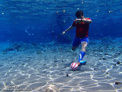 sepak bola dalam air
