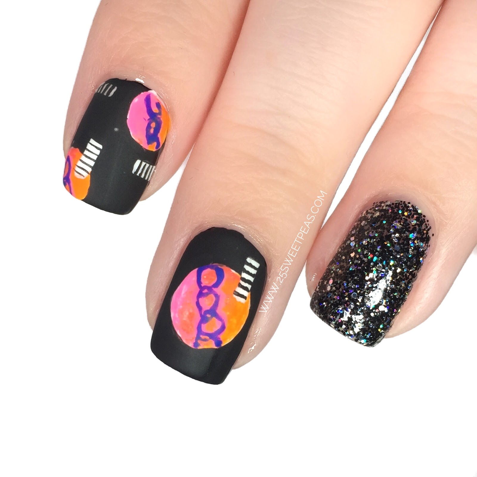 5 Seconds of Summer Youngblood Nail Art Acoustic — 25 Sweetpeas