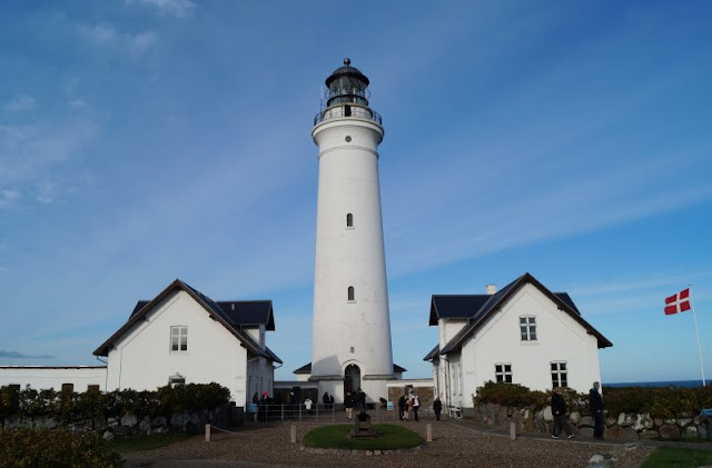 Hirtshals: 5 lohnenswerte Ausflugsziele. Während unseres Dänemark-Urlaubs haben wir mehrere Ausflüge nach Hirtshals und Umgebung unternommen! Auf Küstenkidsunterwegs stelle ich Euch 5 Ziele vor, die sich wirklich lohnen, natürlich auch für Familien mit Kindern!