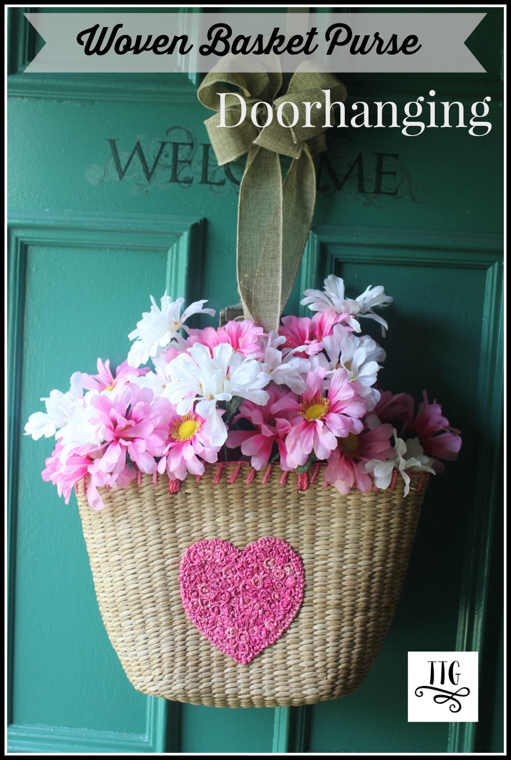 easy, thrifty and pretty! How to make a woven basket purse doorhanging