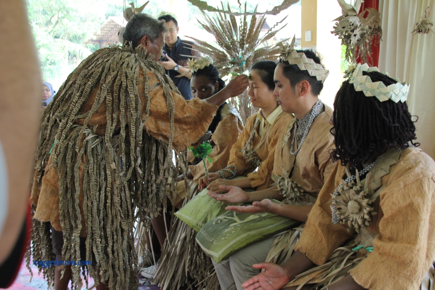 Tarian Sewang Orang Asli : Pakaian Tradisional Orang Asli Jakun