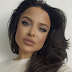 Η σωσίας της Angelina Jolie, Mara Teigen