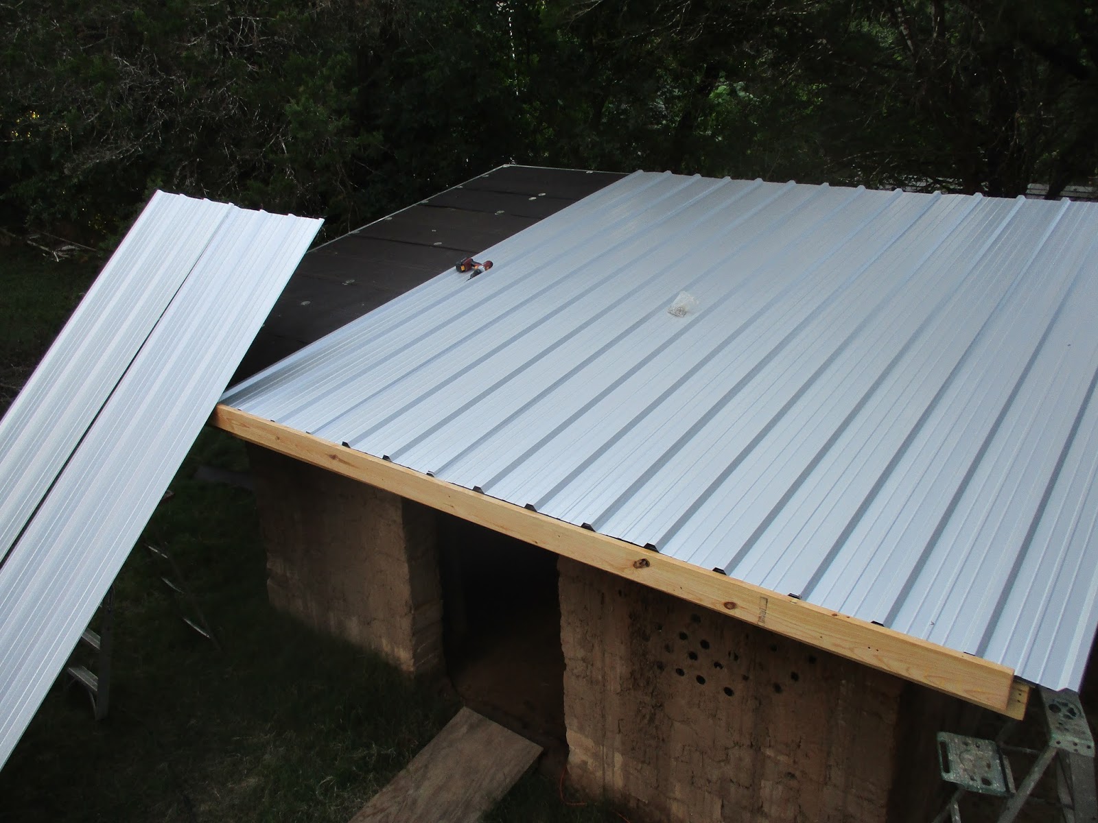 TBrick Shed Drip Edge, Felt Paper and Roof Paneling