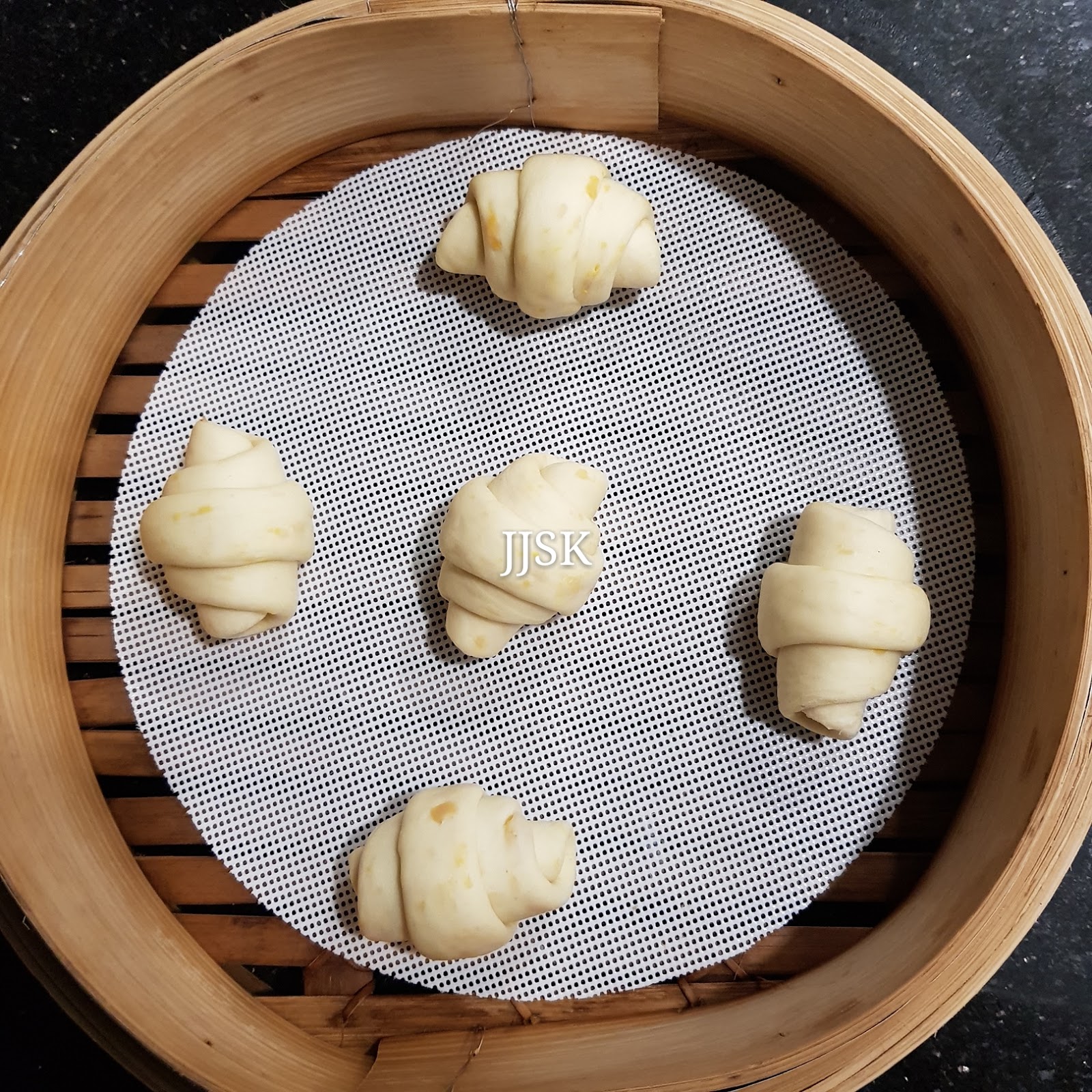 芝士青葱肉松馒头 Pork Floss with Cheese Mantou – Carmen's Mini Kitchen