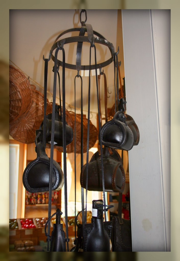 Living In Williamsburg, Virginia Leather In Colonial Williamsburg