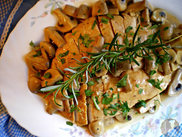 Estofado de solomillo de pavo con champiñones