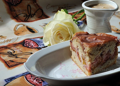 Rührkuchen mit Nüssen und Pflaumen Pflaumenkuchen mit Nüssen