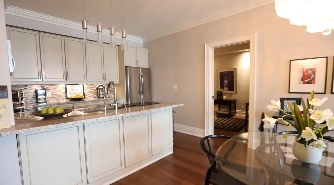 Tour 35 Baker Hill Blvd #305, Stouffville, ON vs. 15 Interior Design Photos