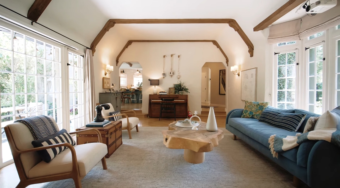35 Interior Design Photos vs. 3438 Waverly Dr, Los Angeles Luxury Home Tour