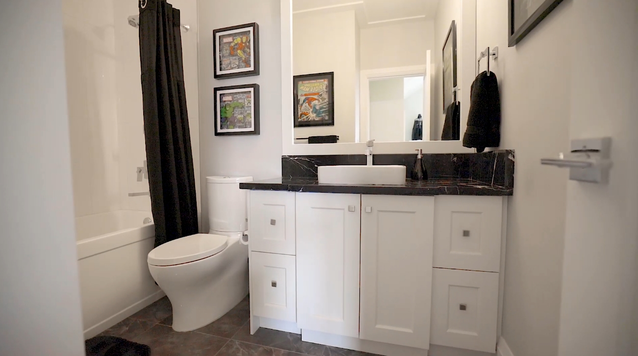 36 Photos vs. 15911 39A Avenue, South Surrey, BC - Sotheby's International Realty Canada - Luxury Home & Interior Design Video Tour
