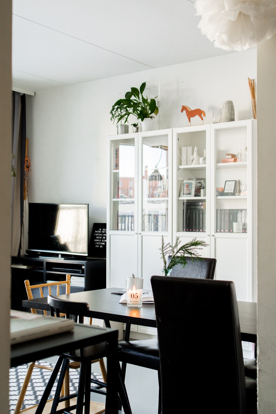 Big mamas home by Jenni S, Kirjahyllyprojekti & olohuoneen muutos, koti ja sisustus, sisustusinspiraatio, klassisen boheemi koti, klassisen boheemi koti, sisustus, sisustusinspiraatio, olohuone,