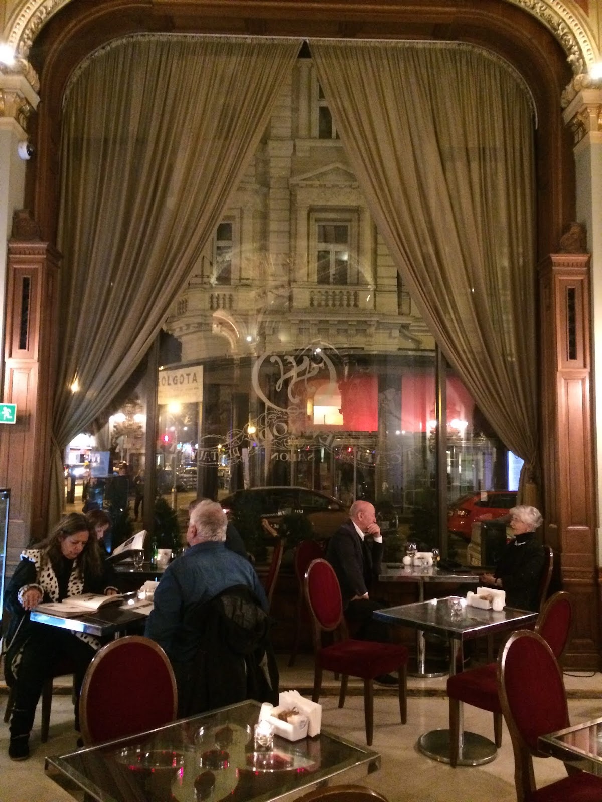 Budapeşte Gezi Rehberi - New York Cafe