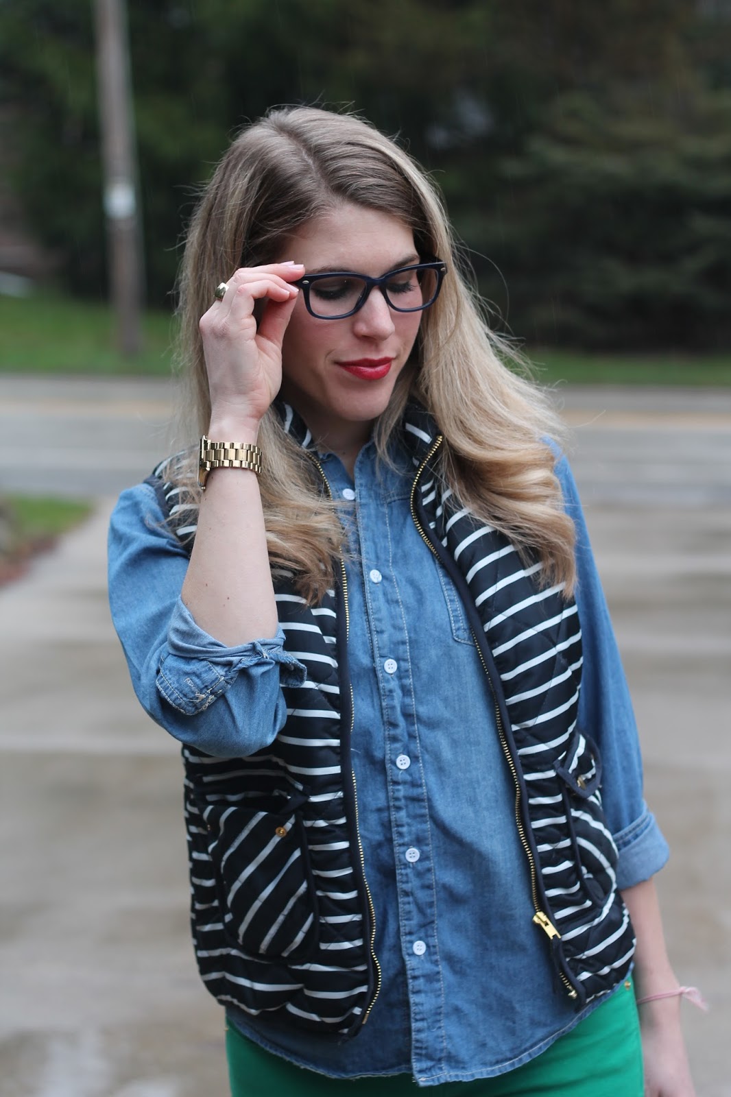 5 Tips for Styling Glasses as an Accessory I do deClaire