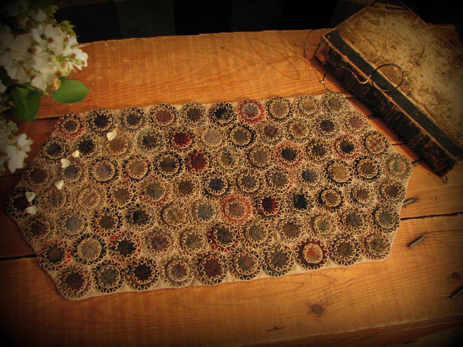 The Diary of a Rugmaker: Plaids'n Lace..The Tale of an Unusual Penny Rug