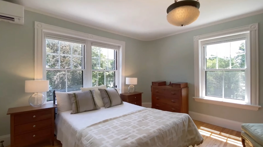 27 Photos vs. 39 Juniper Point Rd, Woods Hole, MA Interior Design Luxury Home Tour