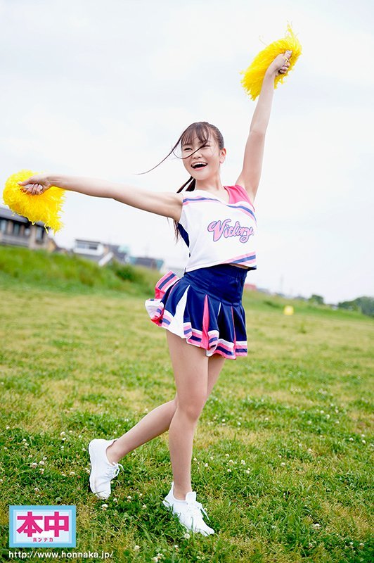 小又翘的美尻!大而多的潮吹!超可爱的啦啦队下海要找PRO的! 小又翘的美尻!大而多的潮吹!超可爱的啦啦队下海要找PRO的!