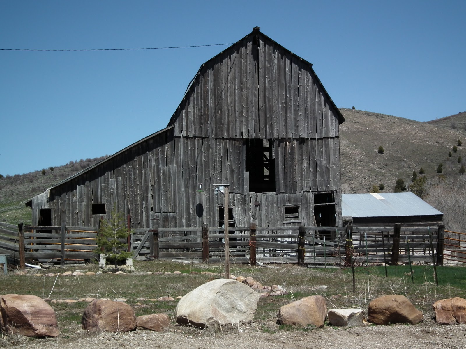 CAPture Nature Old Barns around Cache Valley, Utah