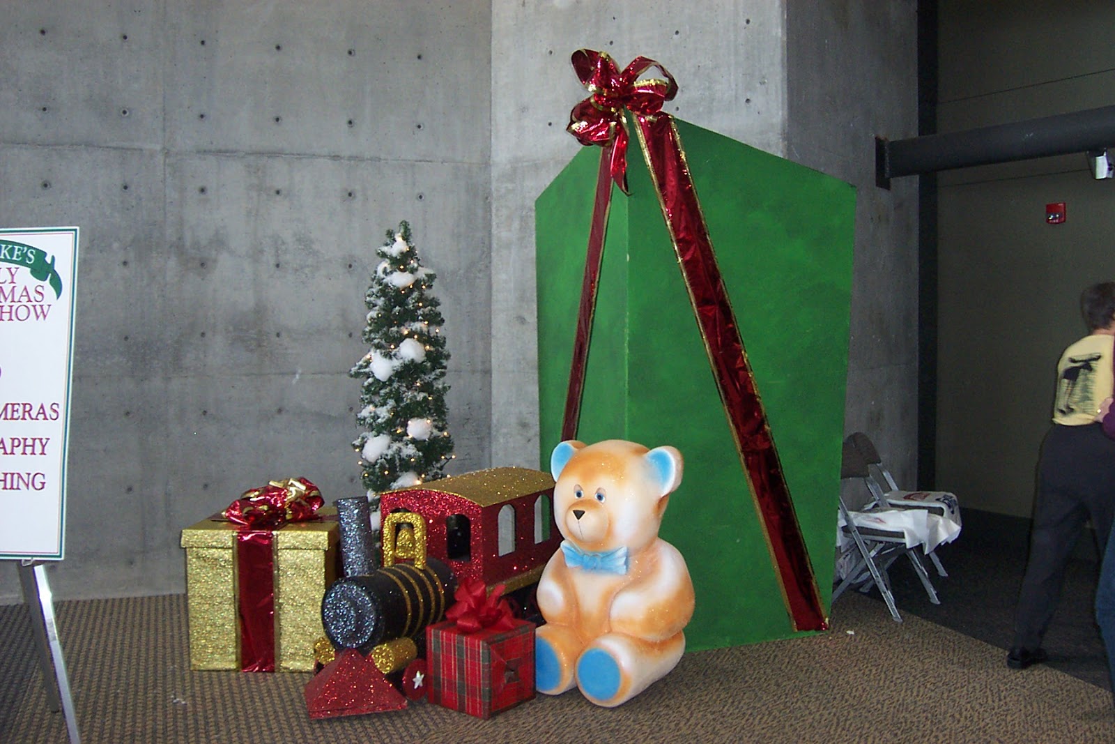 Showcase Events, Inc. Salt Lake Family Christmas Gift Show Photos