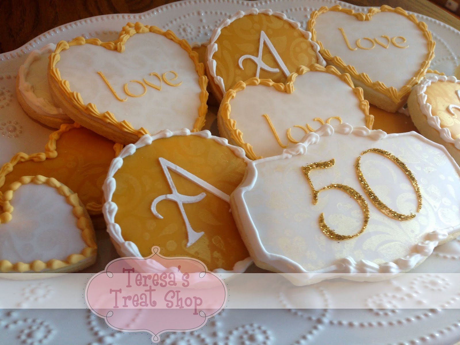 Teresa S Treat Hy 50th Anniversary Cookies I Made These For My Wonderful In Laws 50th Wedding Anniversary Used New Airbrush And A Lacy Stencil To Add Some Gold Shimmer
