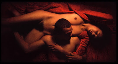  Noe Love 3D trójkąt fantazje cipka wagina przygody film erotyczny recenzja klatka filmu scena motyw ambitny pornos wytrysk miłość dwudziestolatki Paryż