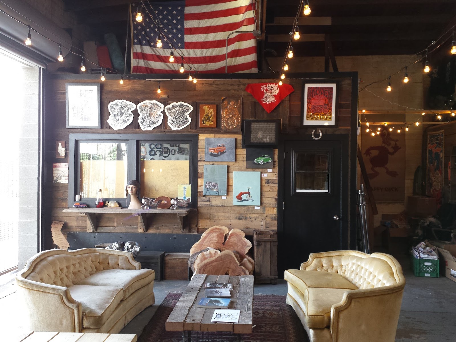 LOVE CYCLES: Coffee shop store front OPEN!!!!!