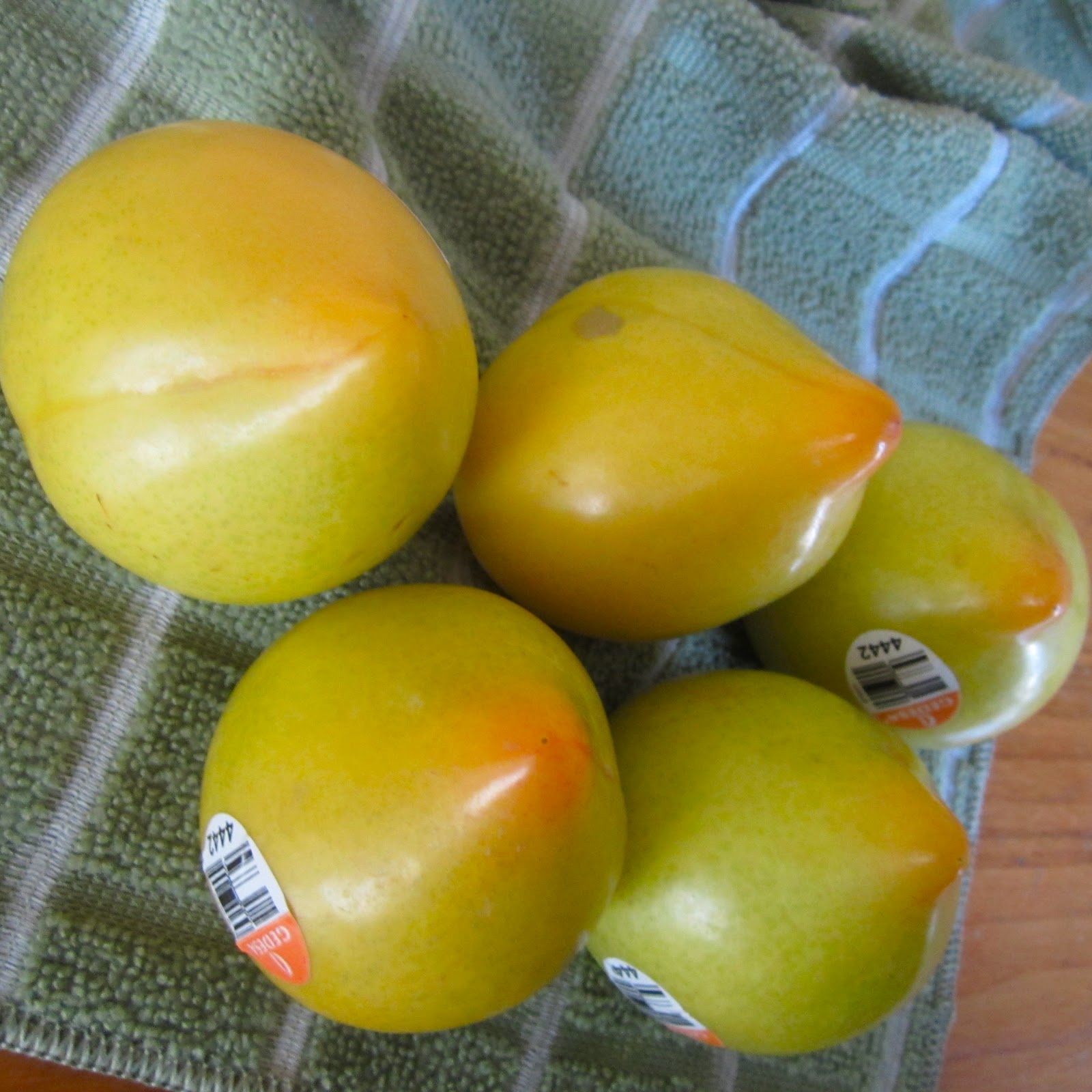 Lovely Lemon Plums Veggie Wonder