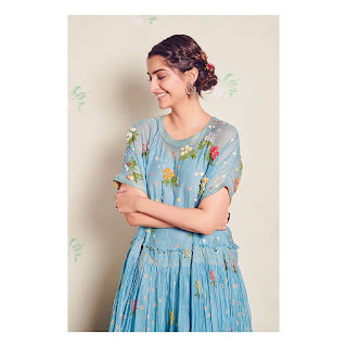 Actress Sonam Kapoor Beautiful Pics In Long Blue Dress