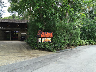 Ah Meng Cafe, restaurant halal di Singapore Zoo, menyediakan makanan local dan western