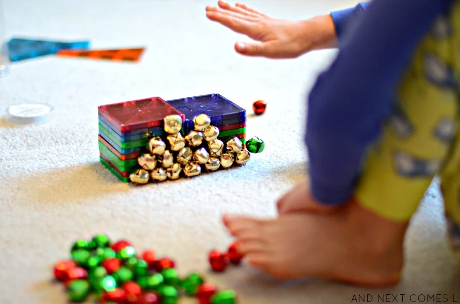 Preschool Christmas activity for kids