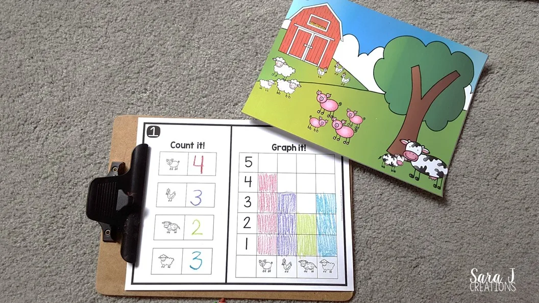 Farm counting and graphing is a fun introduction to graphing for preschoolers.  Grab your freebie now!