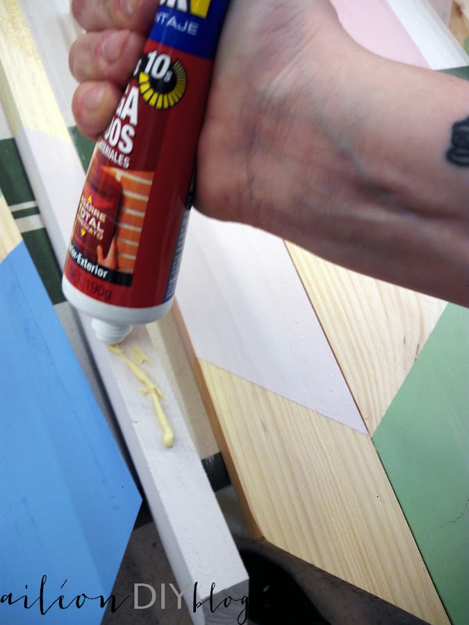 perchero diy milk paint