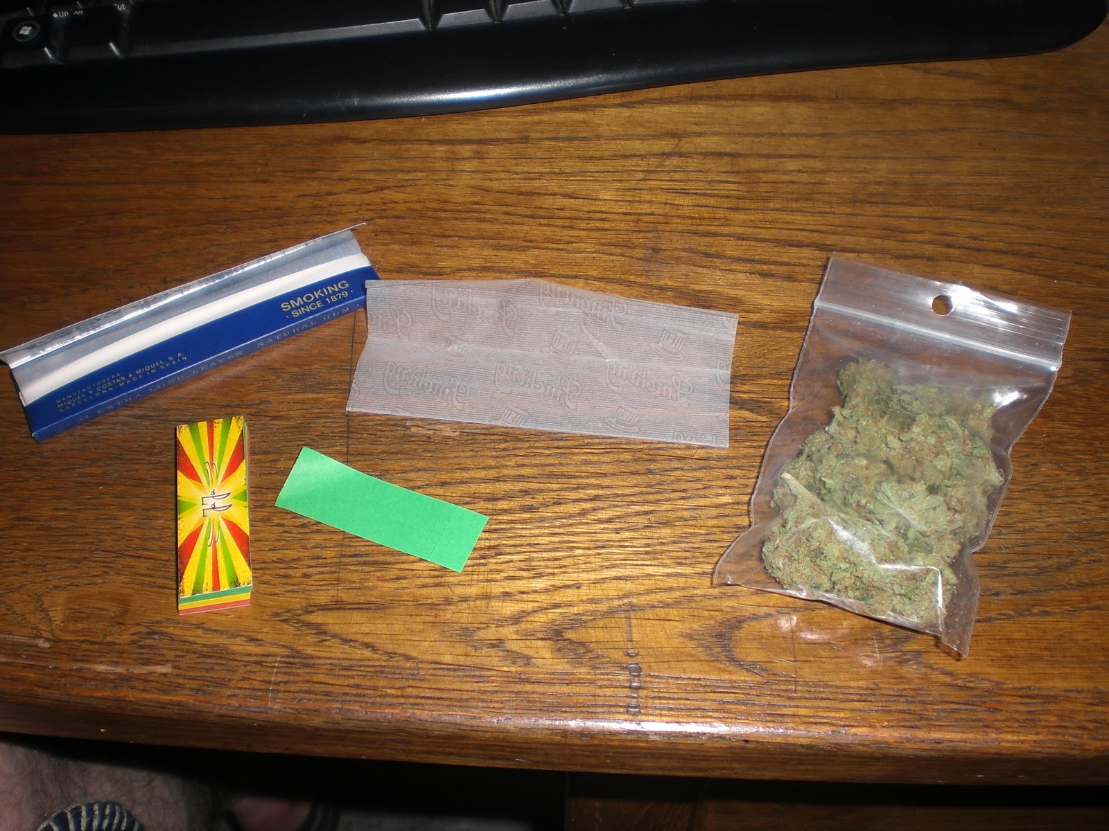 WEED HARDTAIL CHOPPERS/BOBBERS How to roll a joint