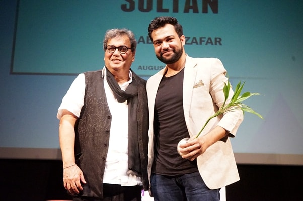 'Humble, honest, highly spirited Director of the super-hit film Sultan, Ali Abbas Zafar, delivers an impressive masterclass to 300 students at Whistling Woods International' 'Humble, honest, highly spirited Director of the super-hit film Sultan, Ali Abbas Zafar, delivers an impressive masterclass to 300 students at Whistling Woods International'