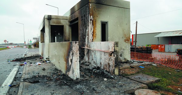 Τραγική σύμπτωση: Δύο παιδιά, γόνοι επιχειρηματιών στον χώρο του παιχνιδού χάθηκαν με αυτοκίνητα... Τραγική σύμπτωση: Δύο παιδιά, γόνοι επιχειρηματιών στον χώρο του παιχνιδού χάθηκαν με αυτοκίνητα...