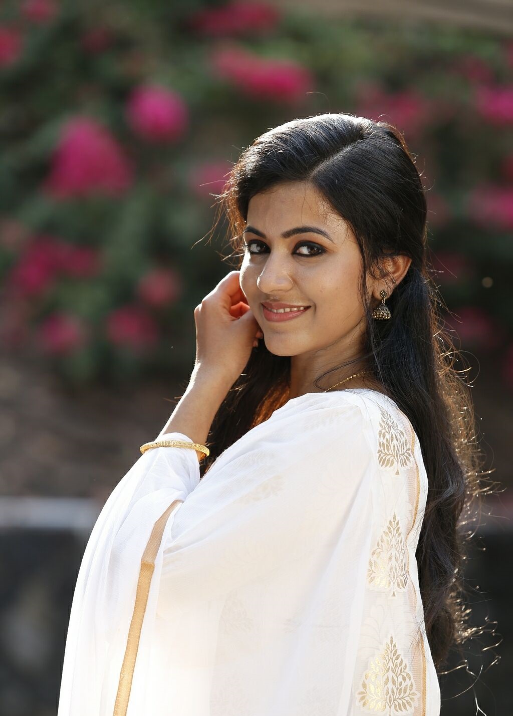 Anju Kurian Family, Contact-number, Affairs, Friends, Latest Updates ...