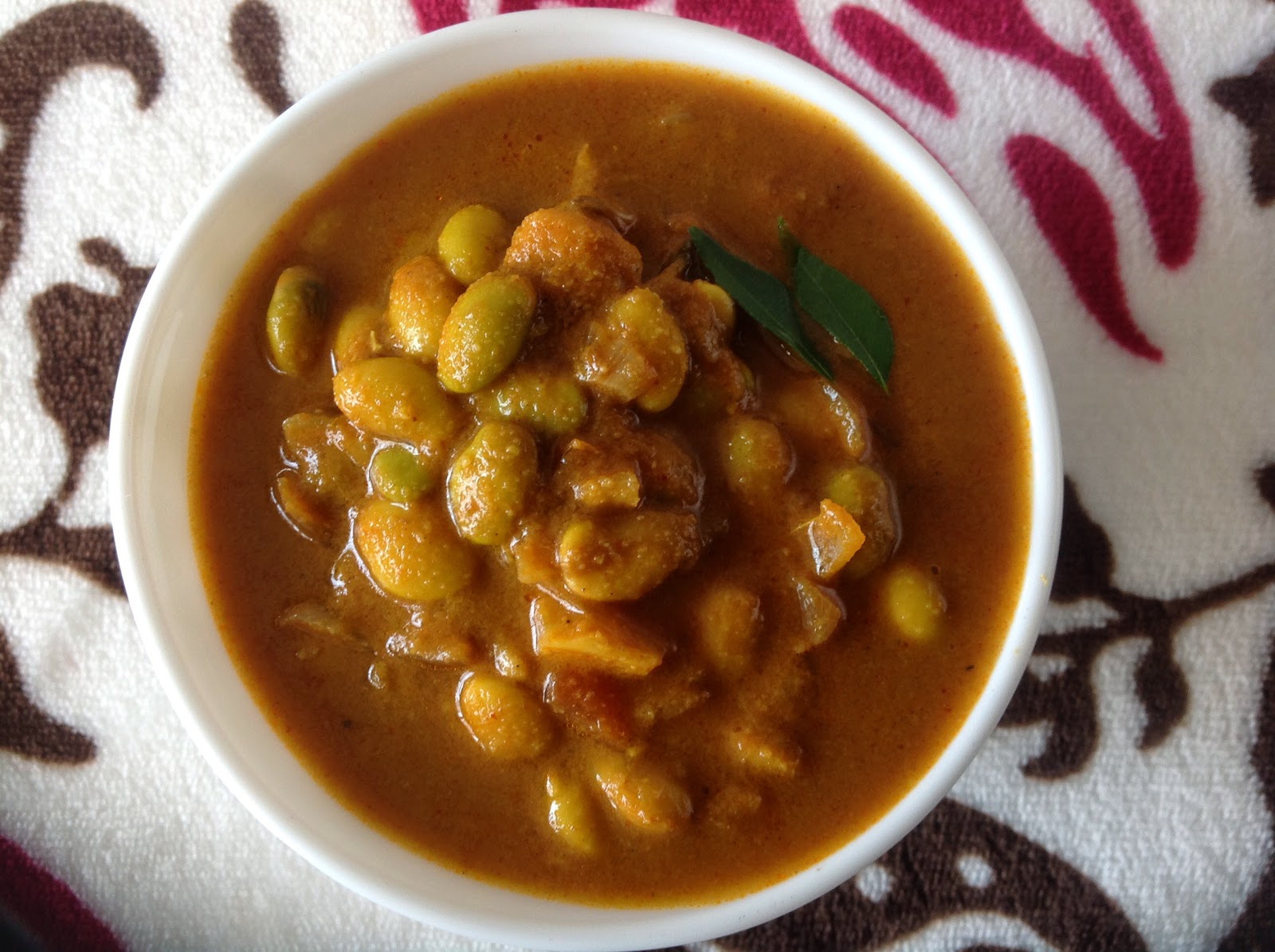 Singapore Chettinad Recipes Fresh Lima Beans gravy/ Pachai Motchai
