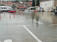 Velika plima i poplave Milna slike otok Brač Online Velika plima i poplave Milna slike otok Brač Online