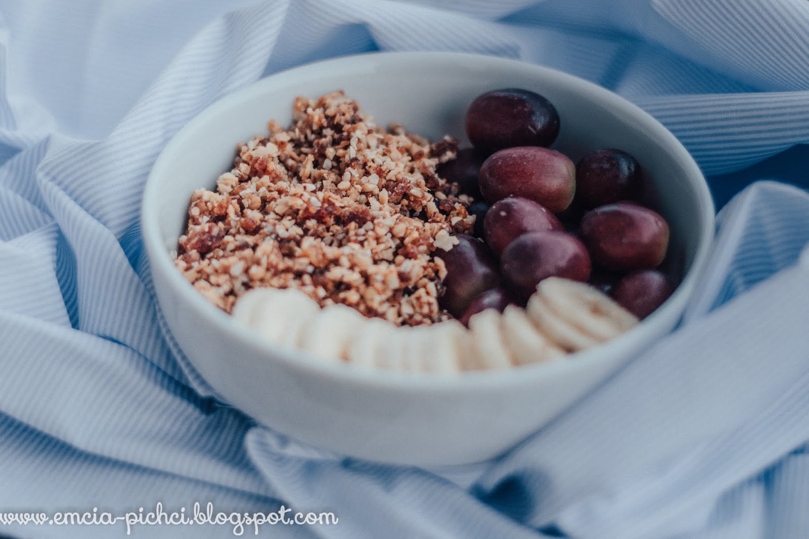 Emcia Pichci! ŚWIEŻA GRANOLA Z MLEKIEM BANANOWYM