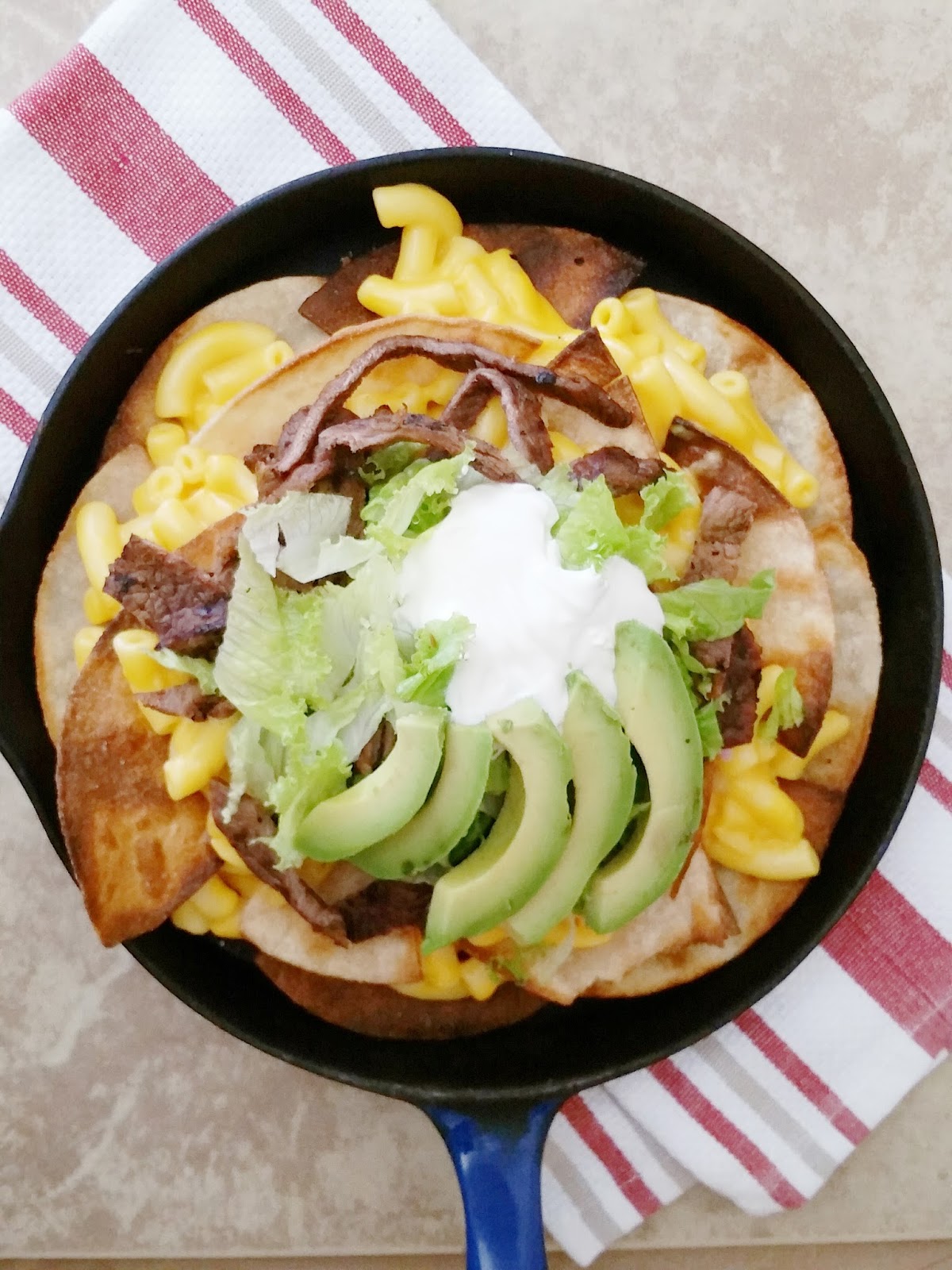 Carne asada Mexican mac & cheese nachos. - I'm Yaya B