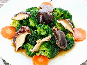Resep Tumis Brokoli Spesial Ayam Paprika Pedas
