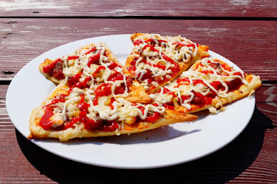 Pizza z dwoma serami Pizza z dwoma serami