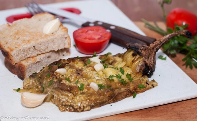 Salata de vinete cu usturoi / Roasted eggplant with garlic